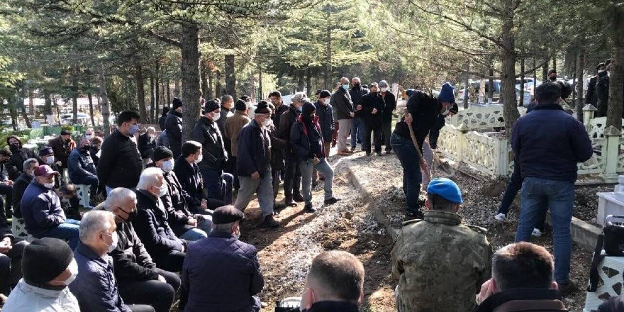 Ispartalı şehit babası son yolculuğuna uğurlandı