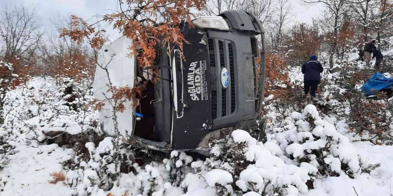 Tokat’ta minibüs uçuruma devrildi: 1 ölü, 1 yaralı