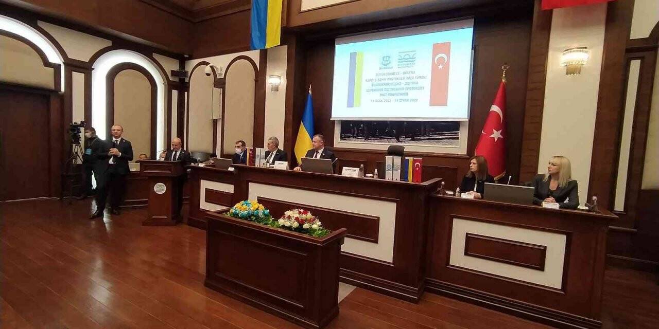 Büyükçekmece ile Ukrayna’nın Dolyna şehri arasında kardeş şehir protokolü imzalandı