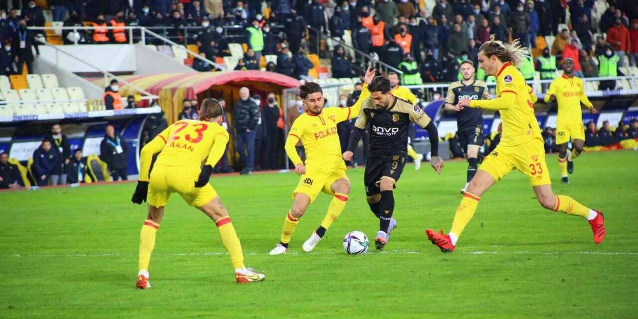 Süper Toto Süper Lig: Yeni Malatyaspor: 1 - Göztepe: 1 İilk yarı)