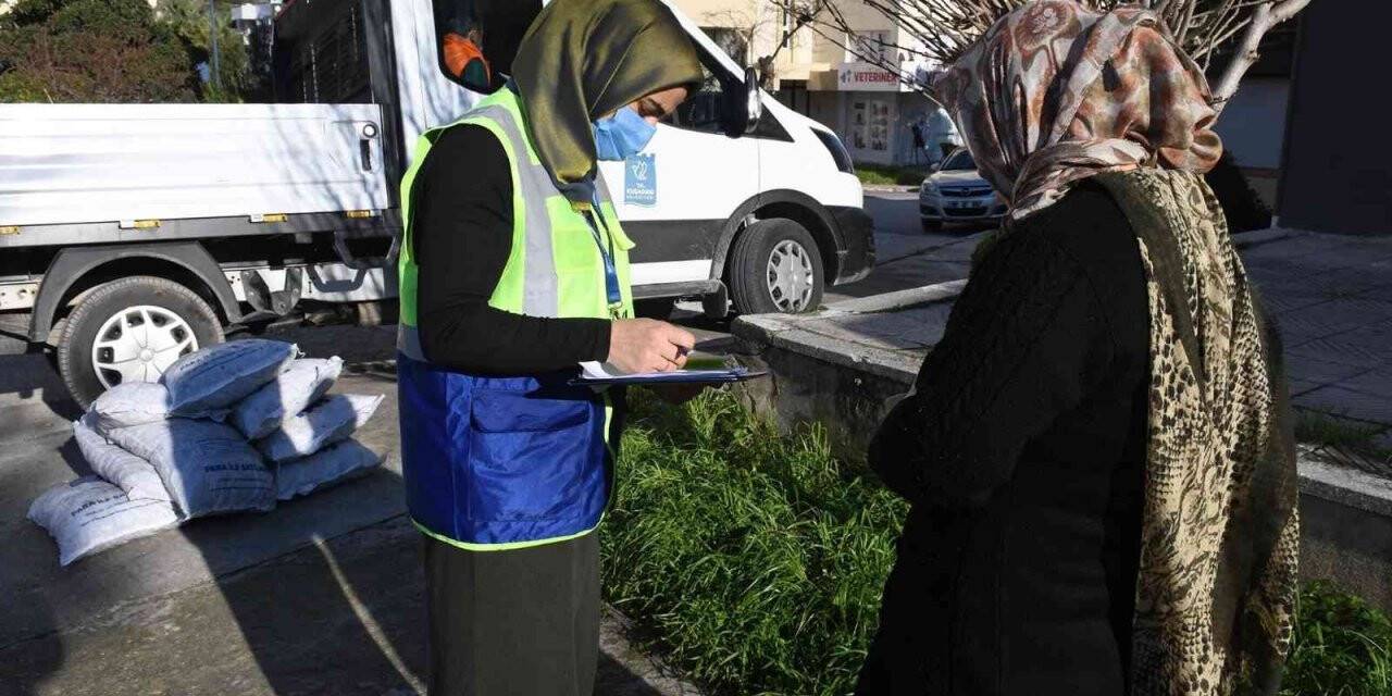Kuşadası Belediyesi’nin “kara kış desteği” sürüyor