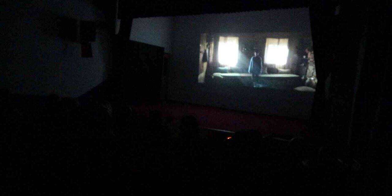 Sinema salonu olmayan Ardahan’da film günleri başladı