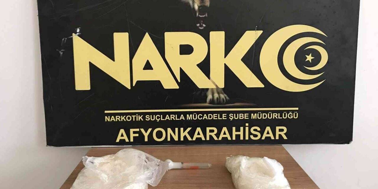 Bolvadin’de uyuşturucu operasyonunda 2 kişi gözaltına alındı