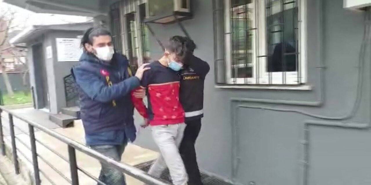 Ümraniye’de eşiyle tartıştıktan sonra evini ateşe veren şahıs adliyeye sevk edildi