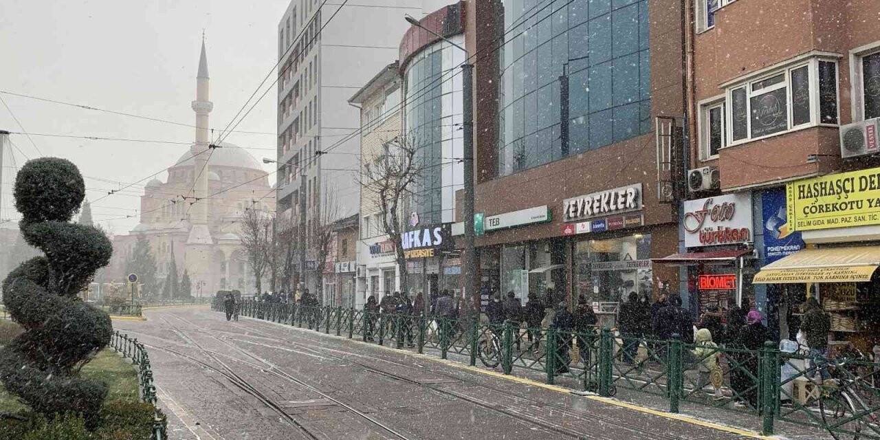 Eskişehir’de kar yağışı başladı