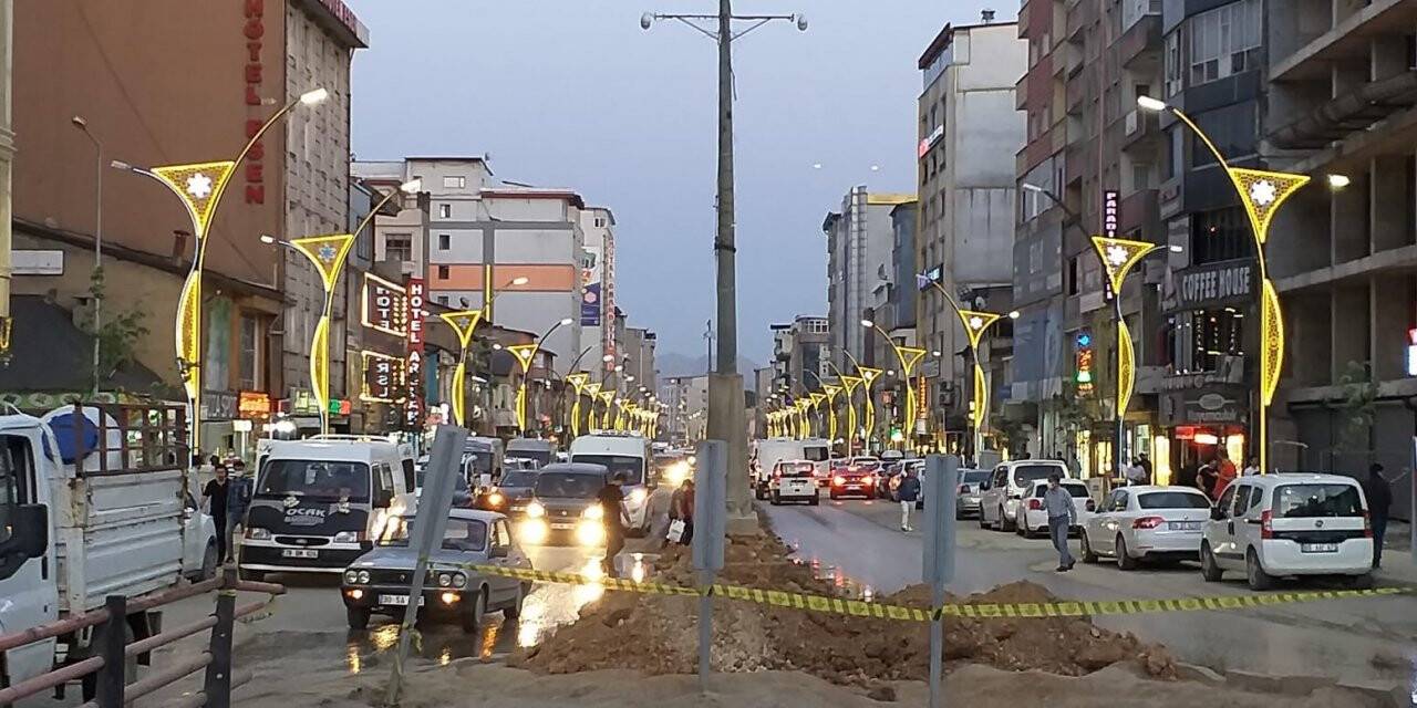 İran’daki deprem Yüksekova’da da hissedildi