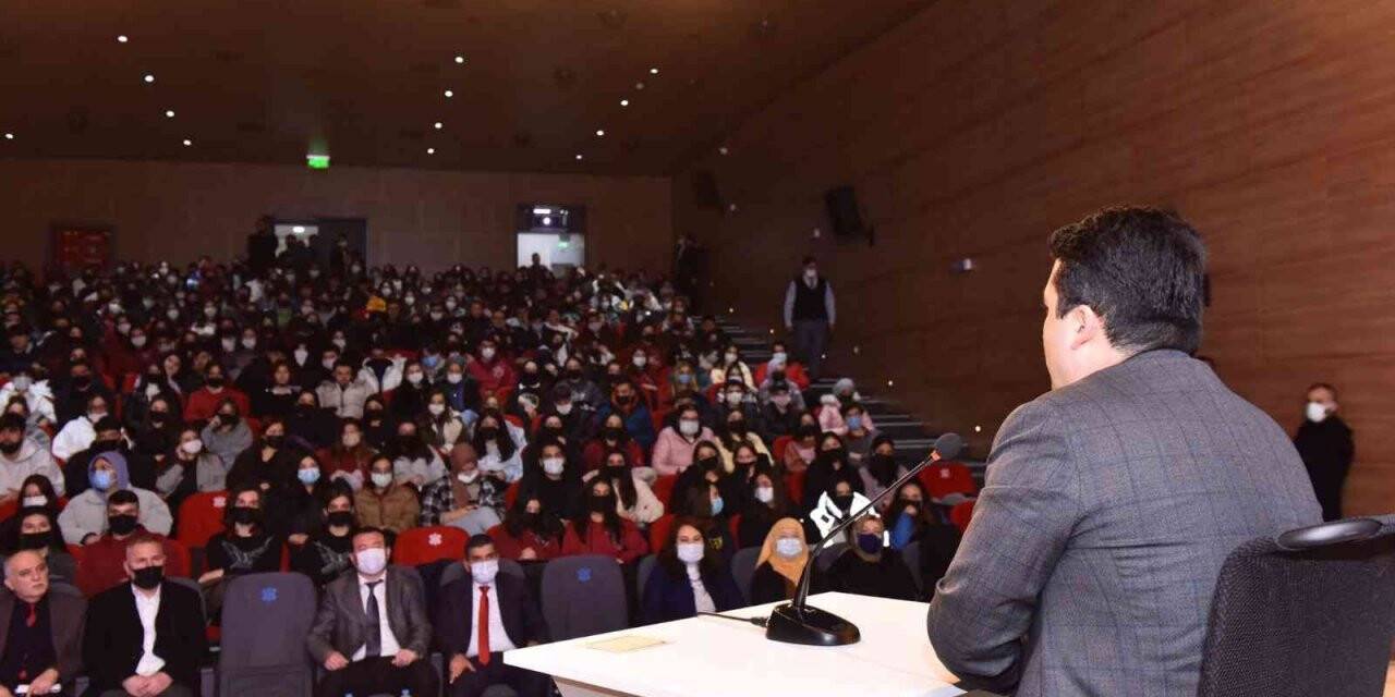 Başkan Avcı gençlerle sohbette buluştu