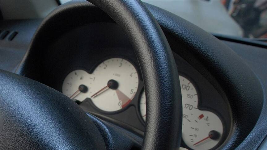 İkinci el araç satışlarında 'kilometre dolandırıcılığı' PTT'nin hizmetiyle önleniyor