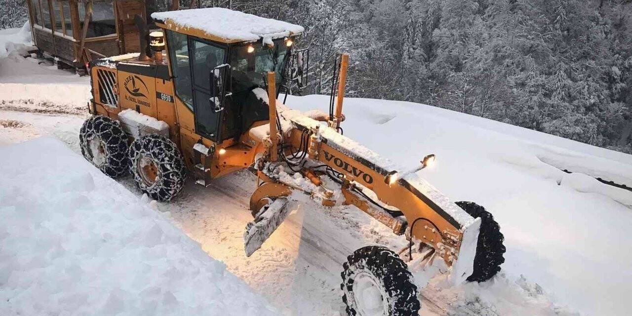 Rize’de eğitime kar engeli