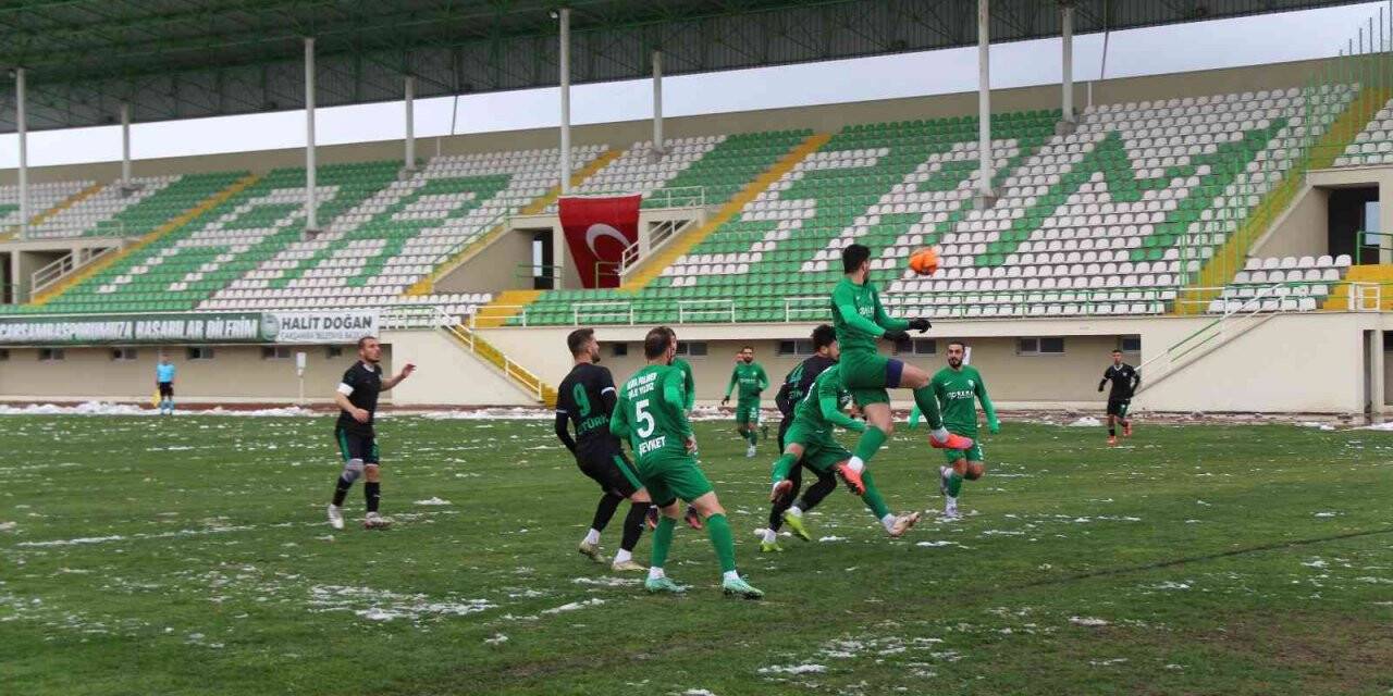 TFF 3. Lig: Çarşambaspor: 1 - Şile Yıldızspor : 1