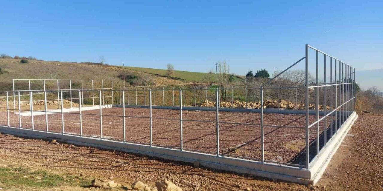 Büyükşehirden Kabaoğlu’na halı saha