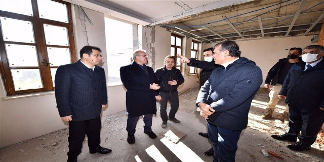 Vali Karaloğlu, Sur’da incelemelerde bulundu