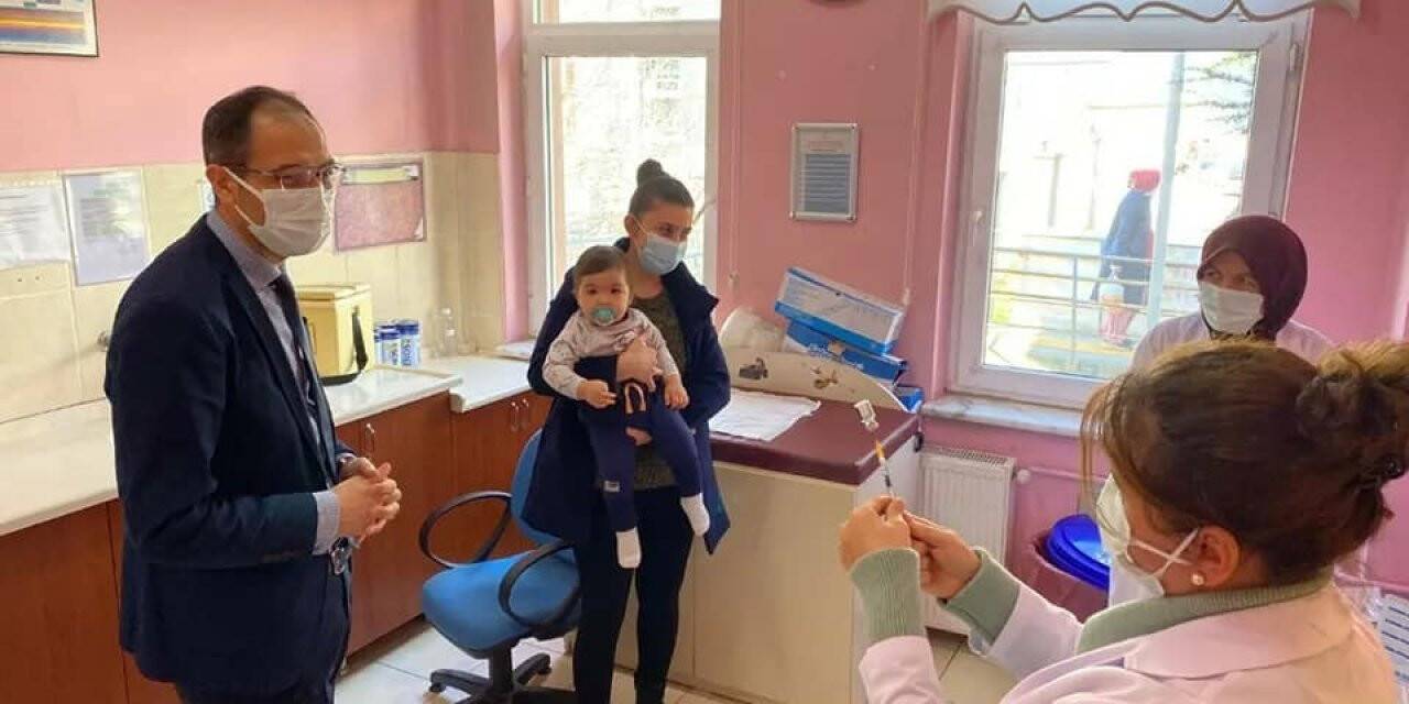 Müdür Erşan, 112 Acil Sağlık Hizmetleri İstasyonu’nda incelemelerde bulundu