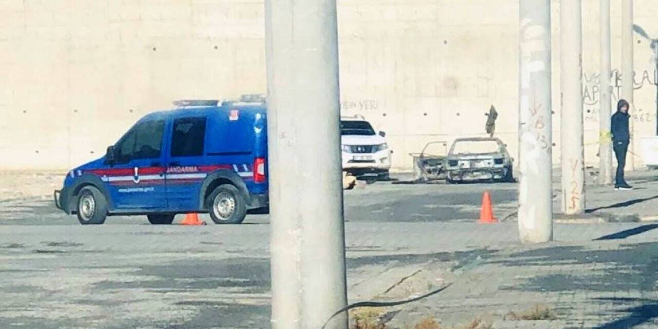 Şanlıurfa’da yanan otomobilde uzman çavuşun cesedi bulundu