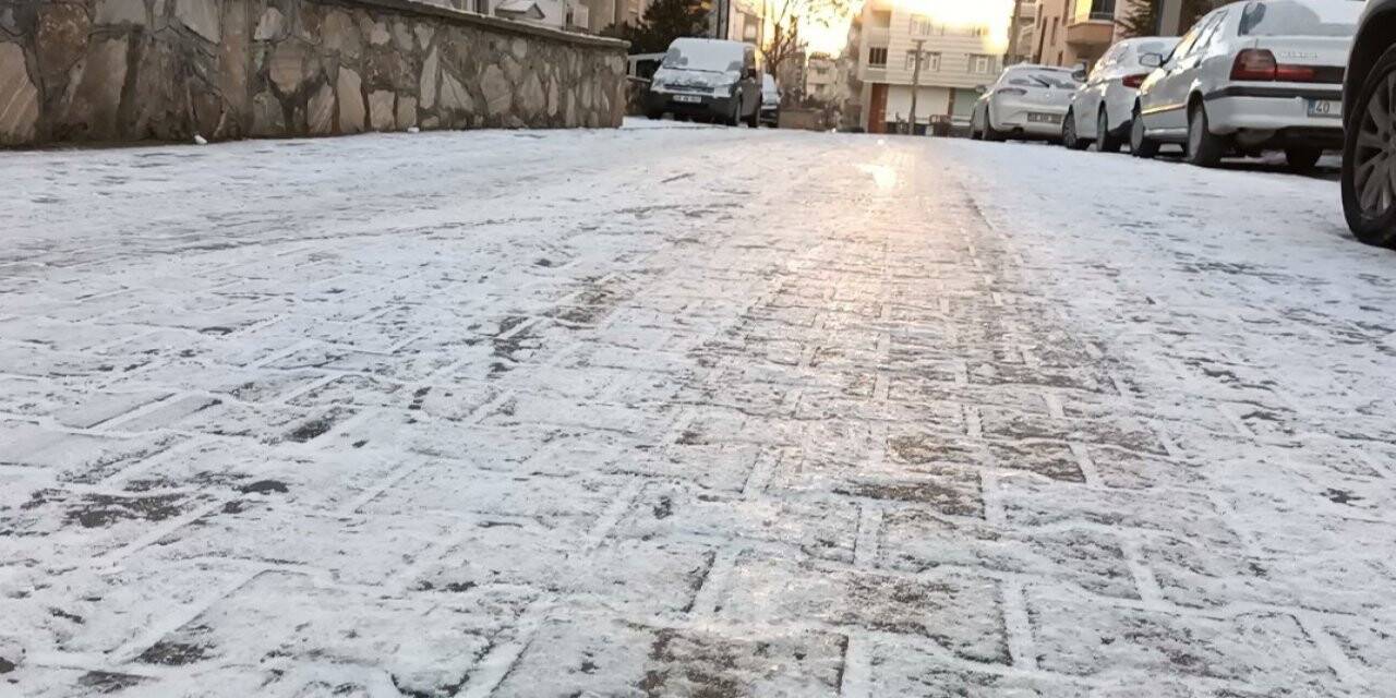 Araçların buzla imtihanı