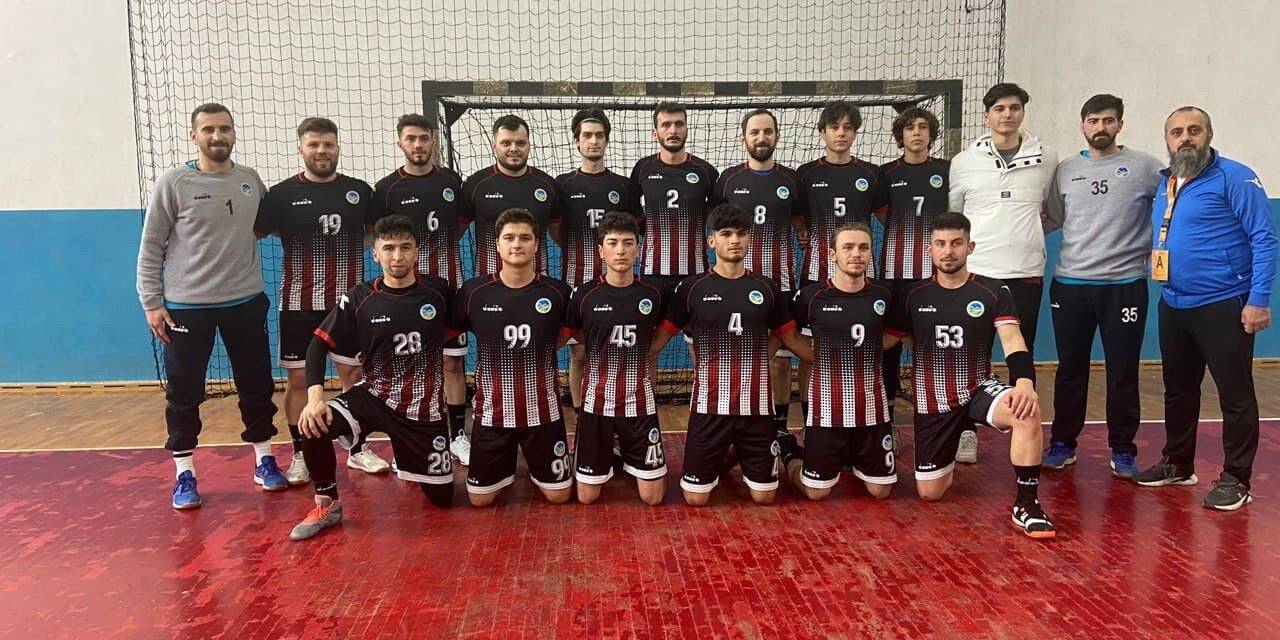 Büyükşehir Hentbol Takımı liderliğini koruyor