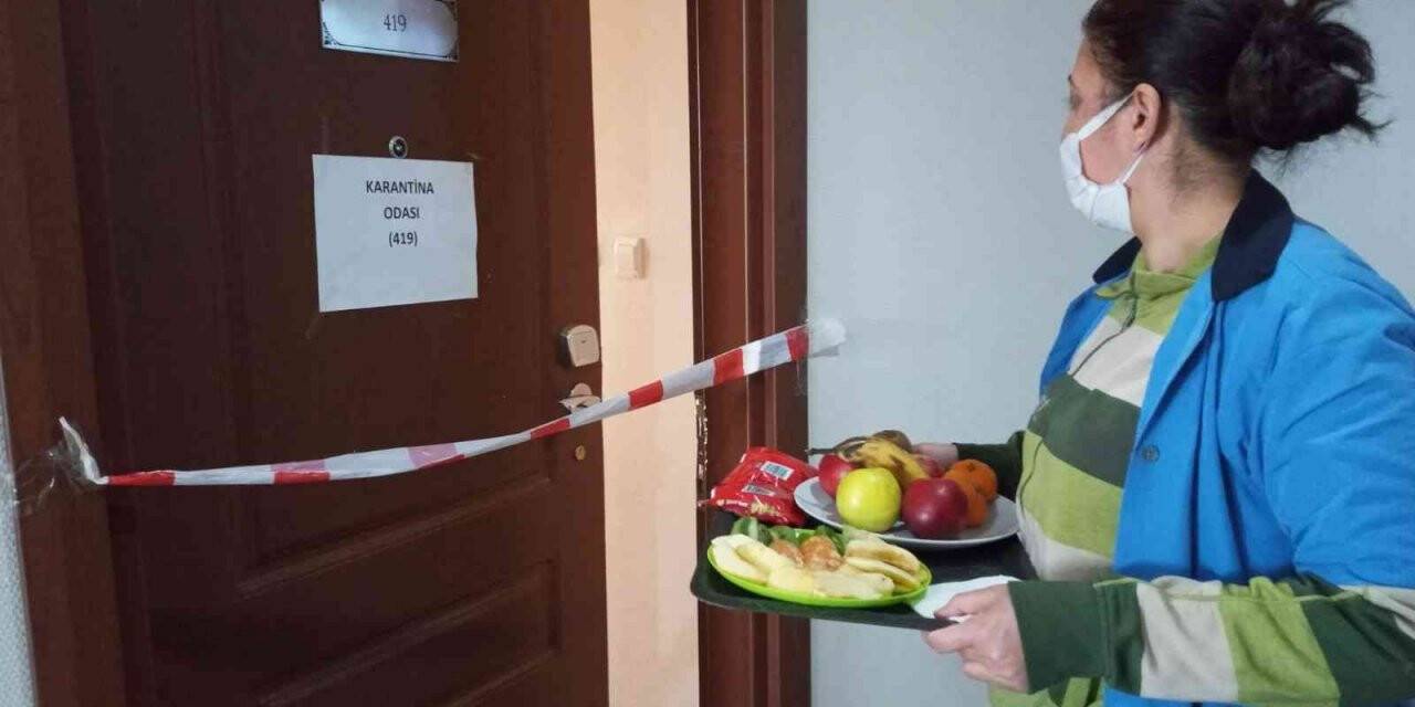 Karantinadaki öğrencilere yemek hizmeti