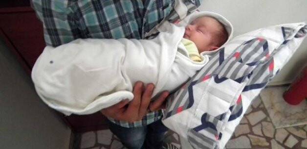 Otomobil çarpan hamile kadın öldü, bebeği kurtuldu