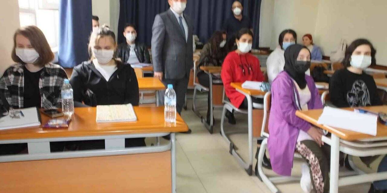 Burhaniye’de ücretsiz Üniversiteye hazırlık kursu