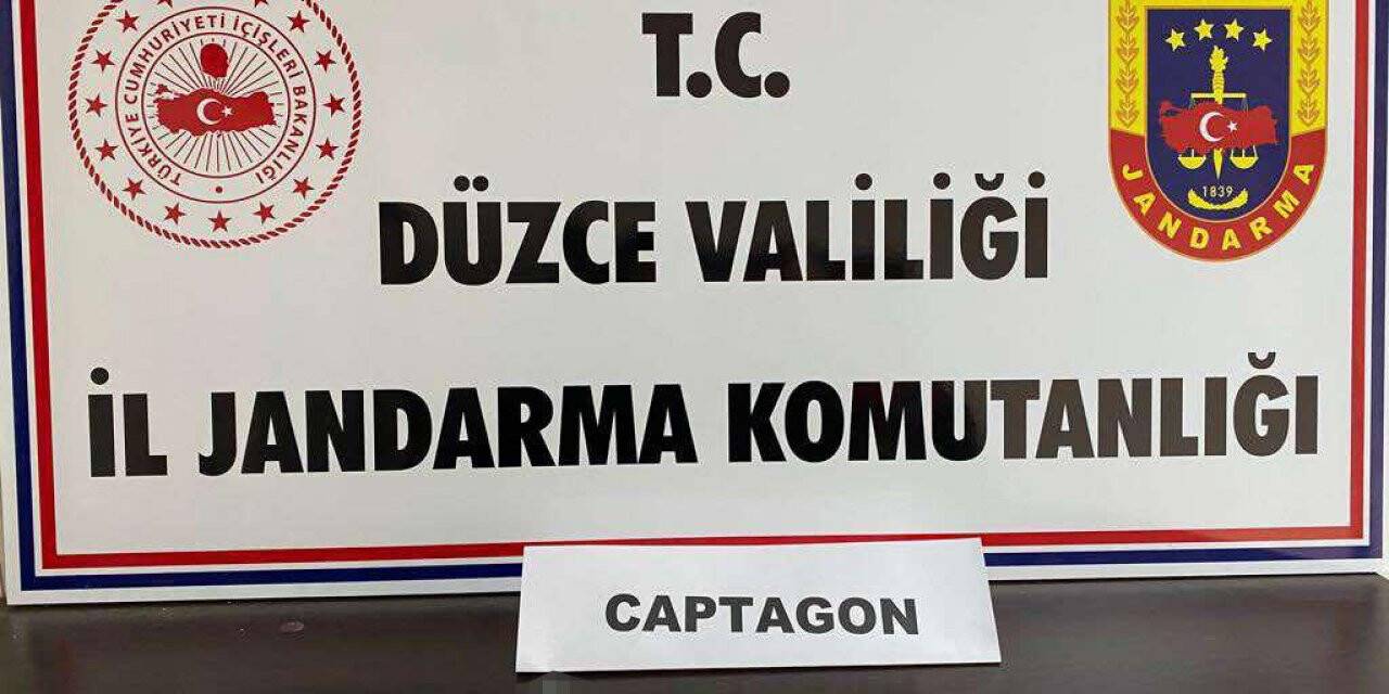 Otoyolda durdurulan araçtan satışı yasak hap çıktı