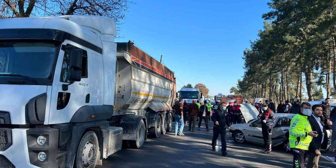 Aydın’da zincirleme trafik kazası: 10 yaralı