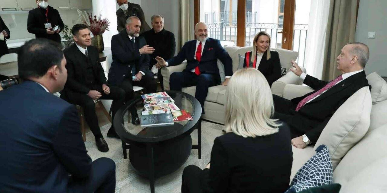 Albayrak İnşaat Arnavutluk için söz verdiği konutları teslim etti