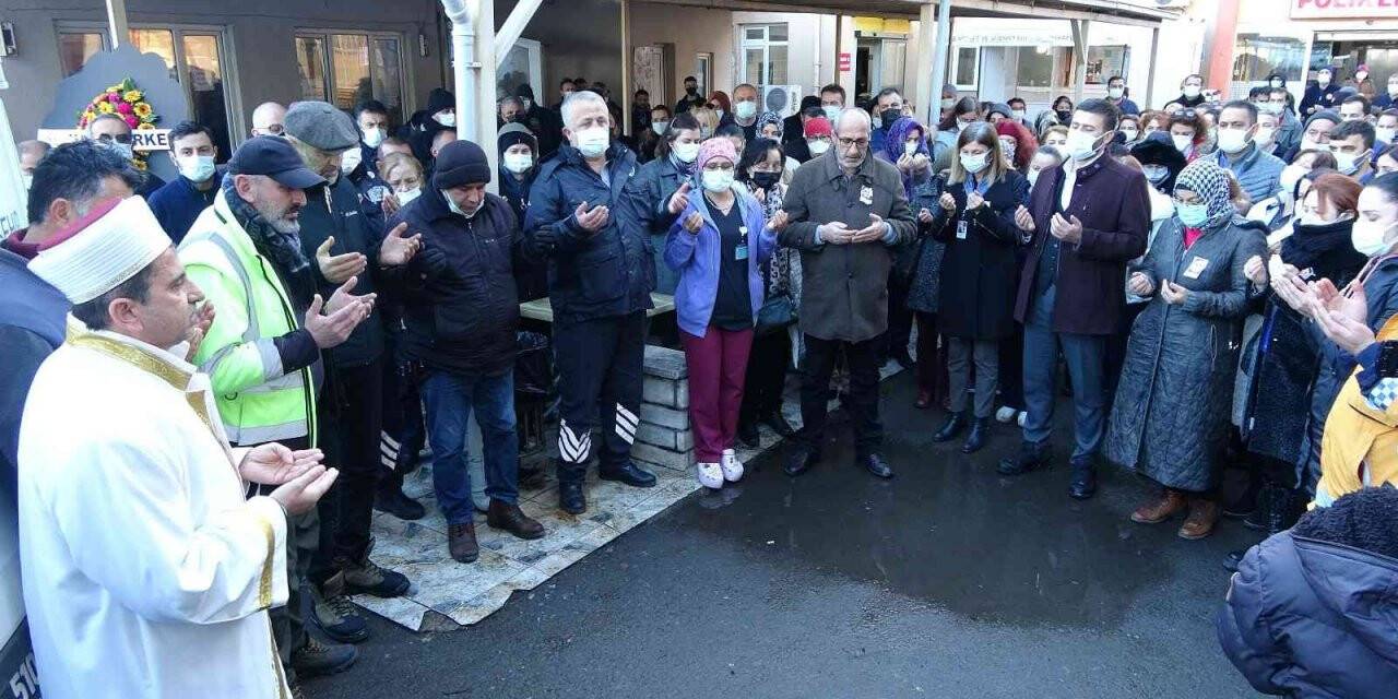 Otel odasında ölü bulunan hemşire için, görev yaptığı hastanede tören düzenlendi
