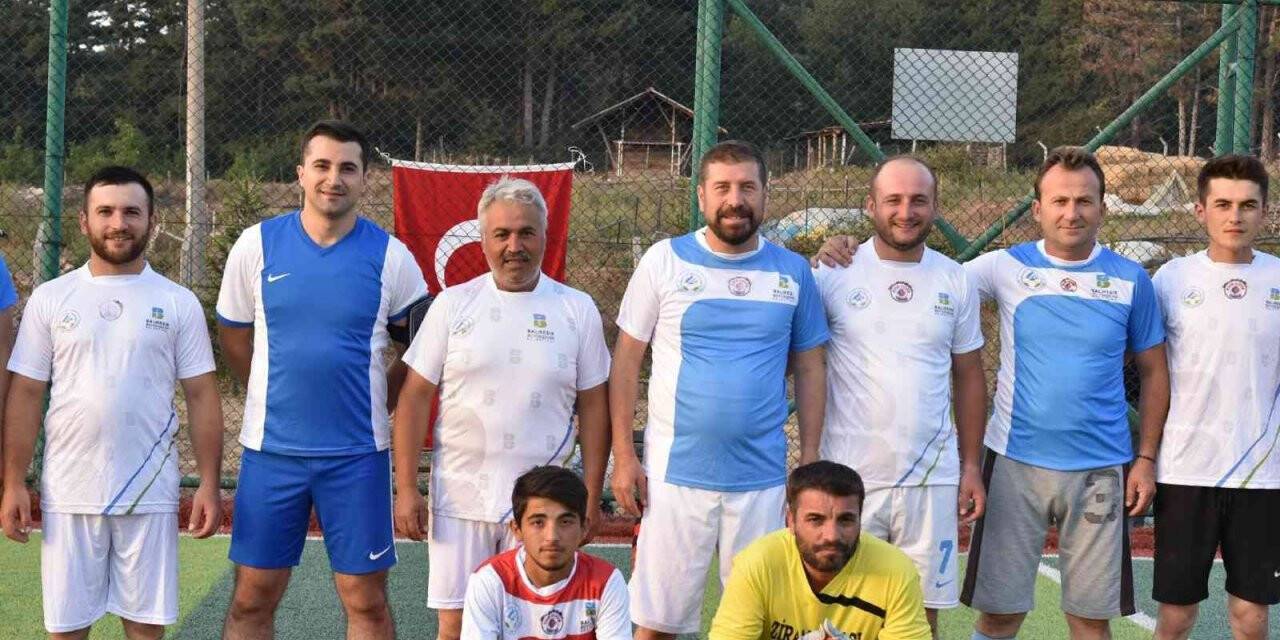Yaylabayır’da gençler halı sahada buluştu