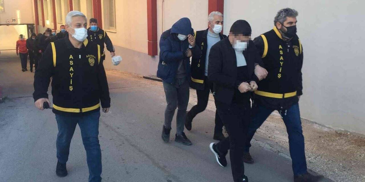FETÖ tehdidiyle 6 milyon 600 bin lira dolandıran 18 sahte polis tutuklandı