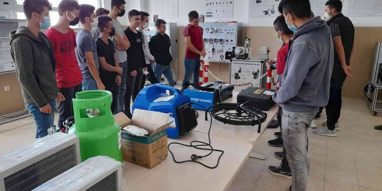 Simav MTAL öğrencileri daha geniş iş imkanı bulacak