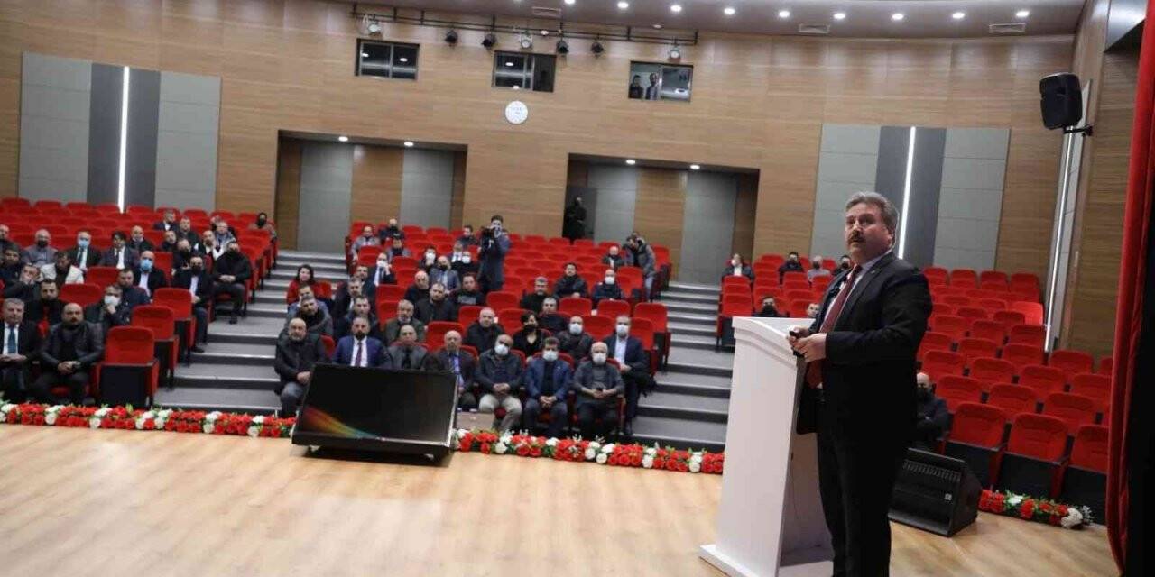 Melikgazi Belediyesi’nden müteahhitlere kentsel dönüşüm sunumu