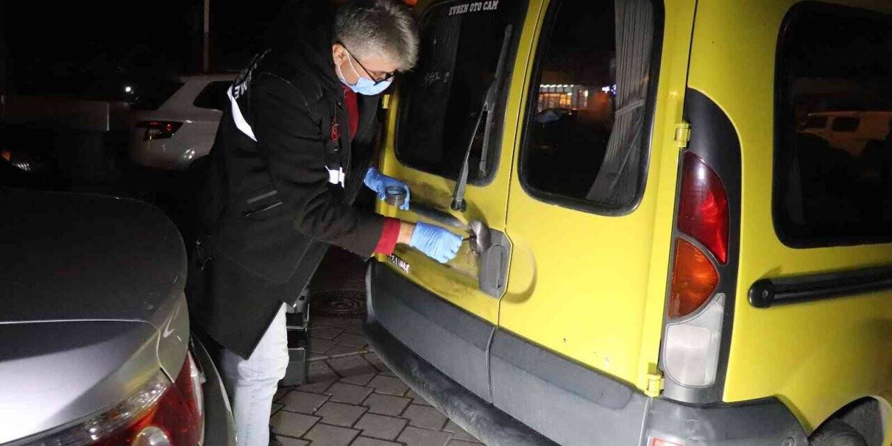 Esrarengiz plaka hırsızı hurdacı çıktı
