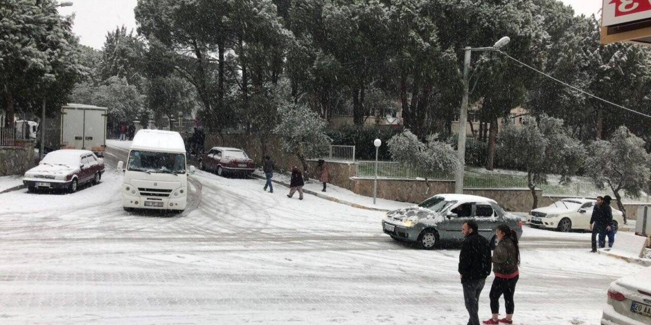 Denizli’nin 2 ilçesinde daha eğitime kar tatili