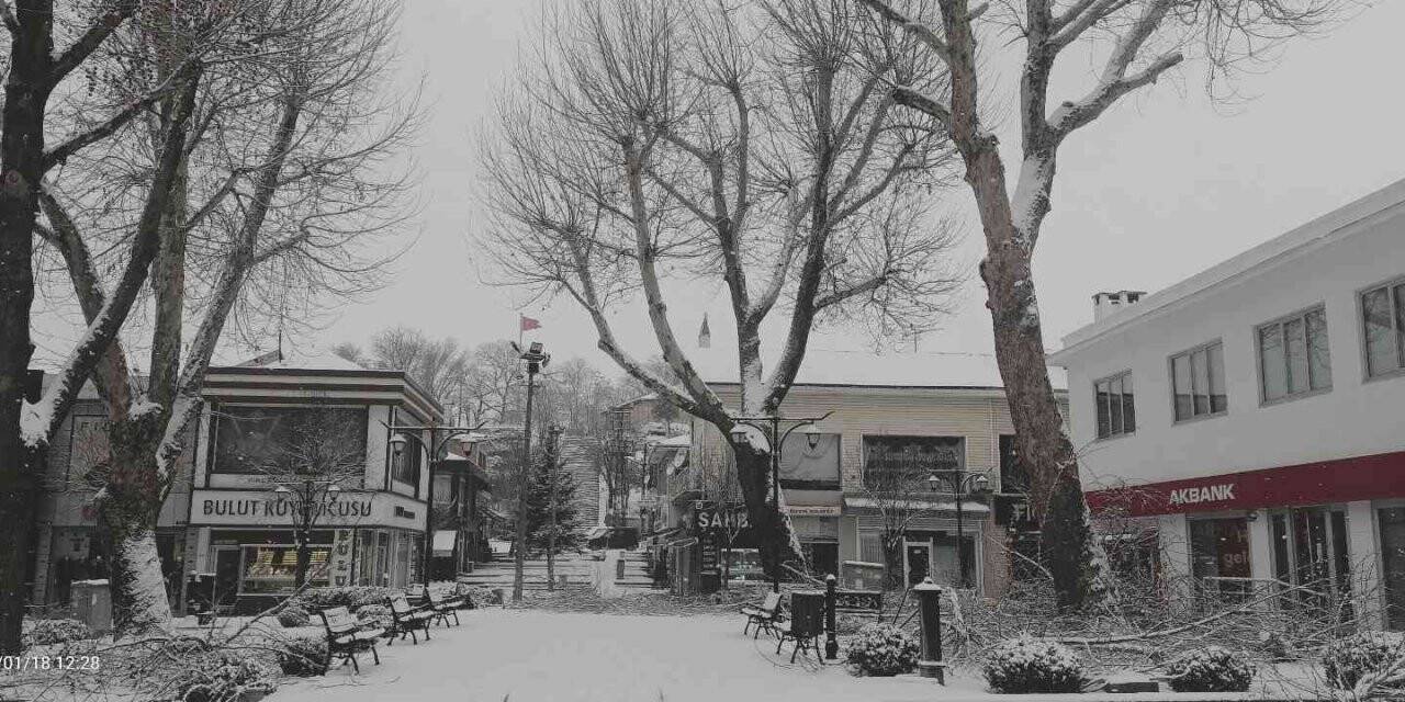 Kırşehir’de okullara kar engeli