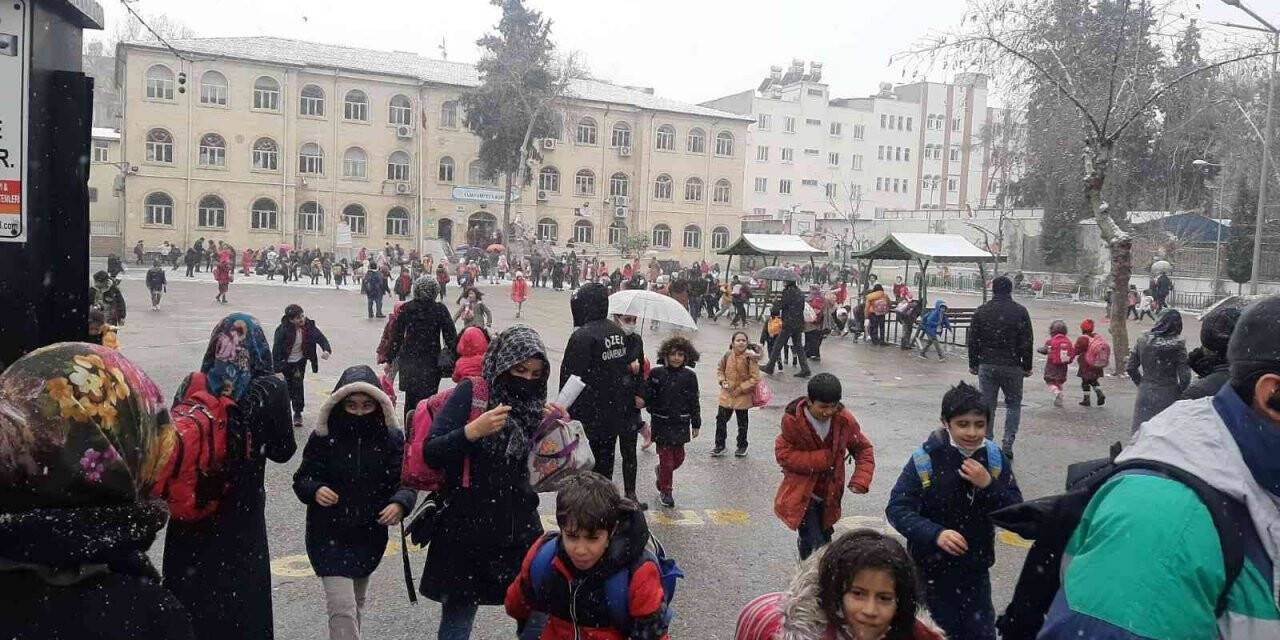 Adıyaman’da okullara 2 gün kar tatili