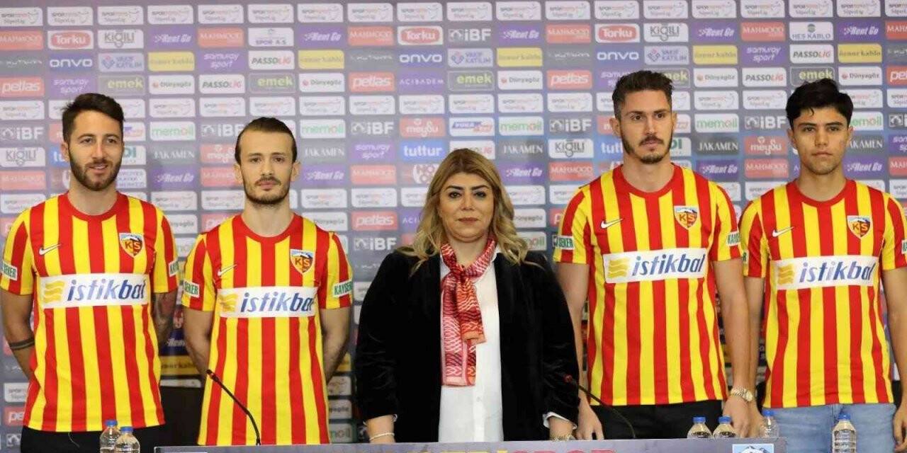 Kayserispor’da imza şov