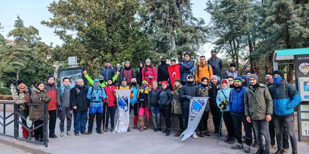 Doğaseverler Yunusemre Belediyesi ile yürüyüş etkinliğinde buluştu