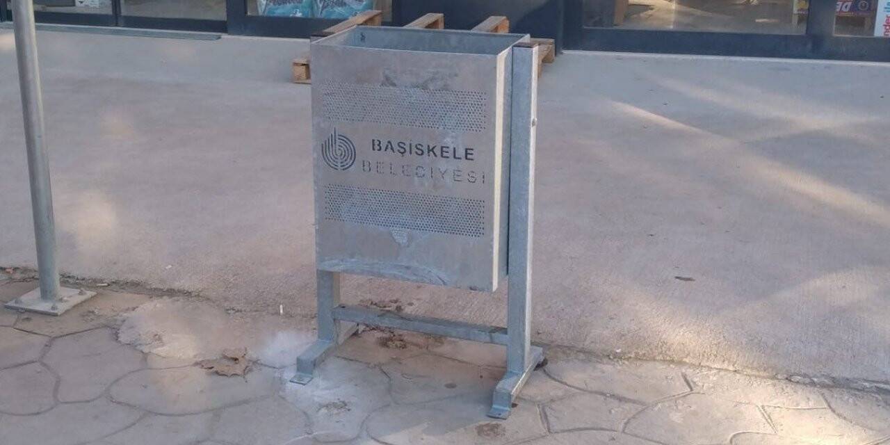 Başiskele’ye yeni çöp kutuları yerleştiriliyor