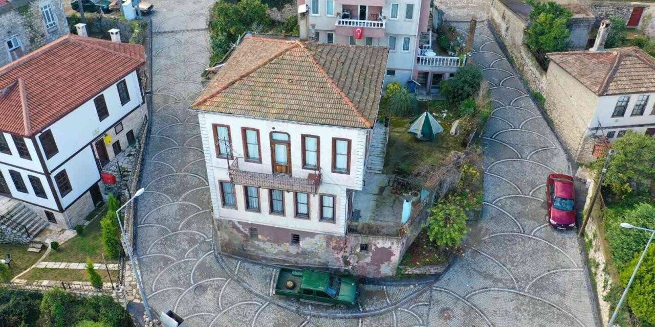 Altınordu’nun tarihi mahallesi estetik görünüme kavuştu