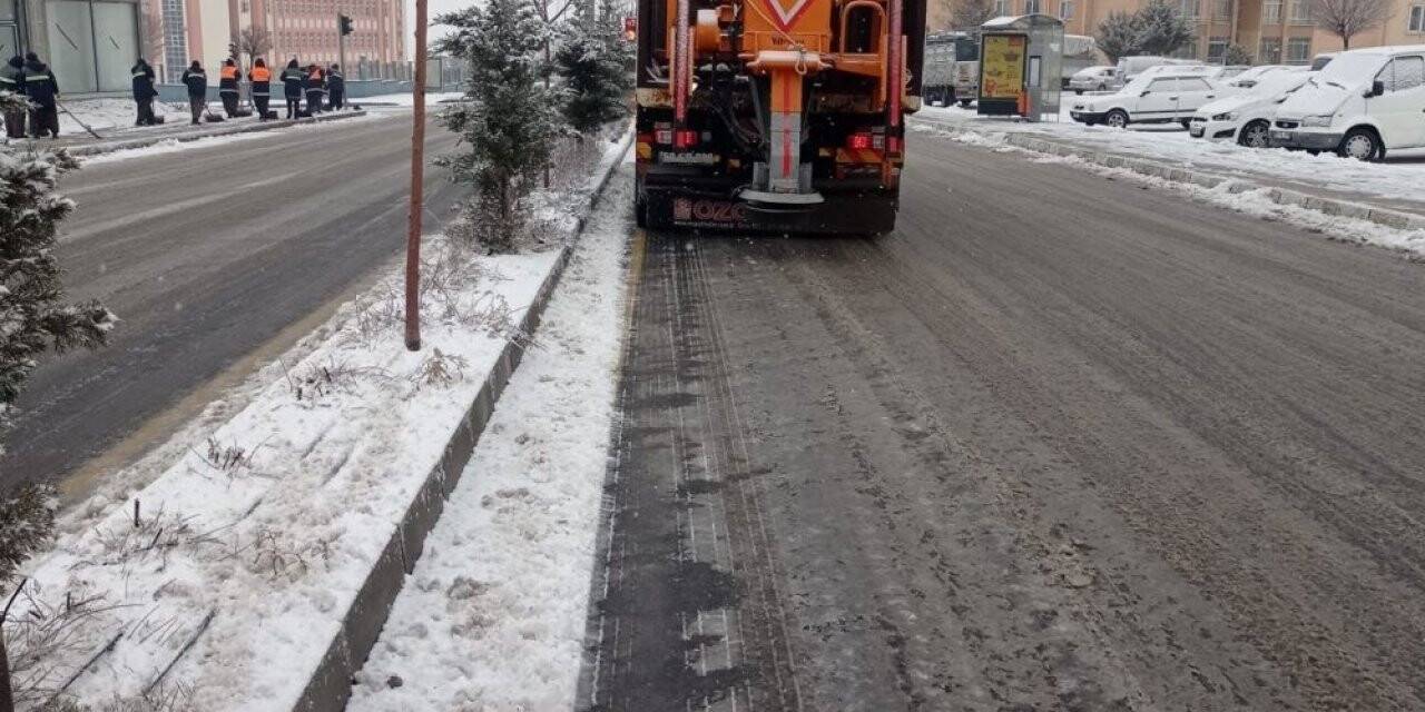 Belediye Başkanı Mehmet Savran "Karla mücadele kaza oranlarını etkiliyor"
