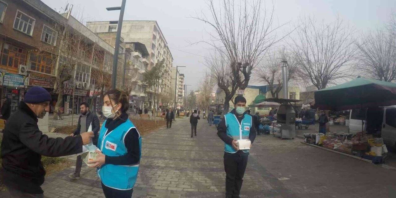 Siirt’te vatandaşların aşı olmaları içi klip hazırlandı