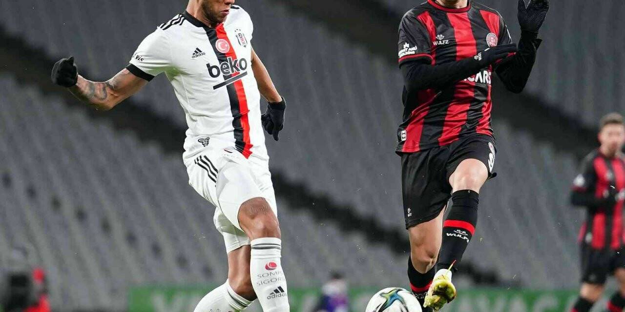 Spor Toto Süper Lig: Karagümrük: 0 - Beşiktaş: 0 (Maç devam ediyor)