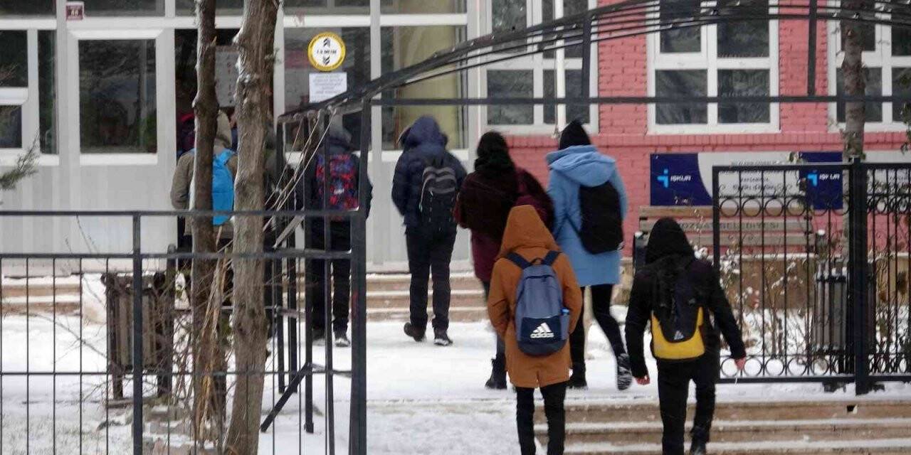 Yozgat’ta eğitime kar tatili
