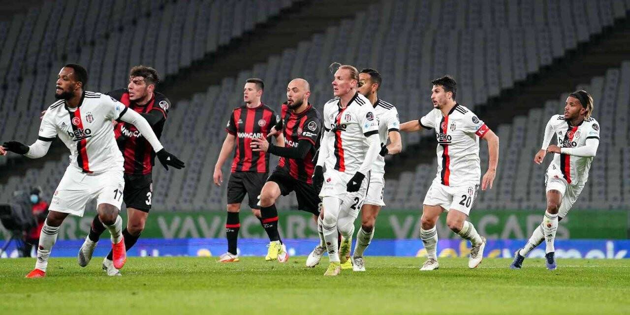 Spor Toto Süper Lig: Fatih Karagümrük: 0 - Beşiktaş: 1 (Maç sonucu)