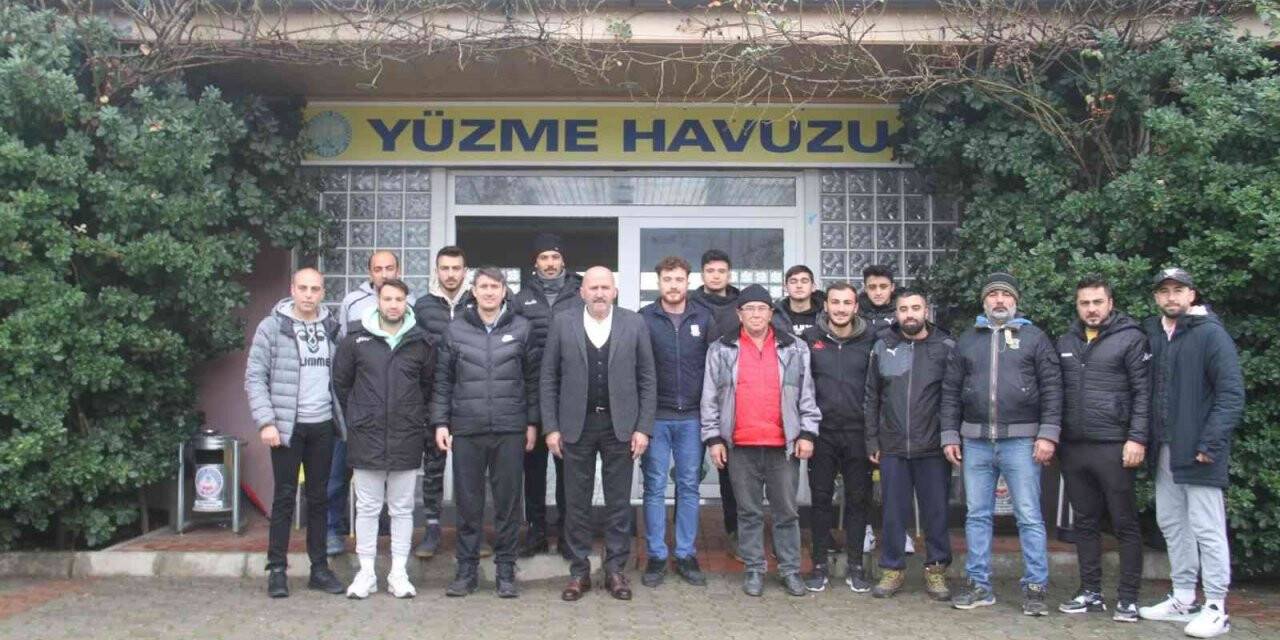 Kuyucak Belediye Başkanı Ertürk, Pamukörenspor ile bir araya geldi