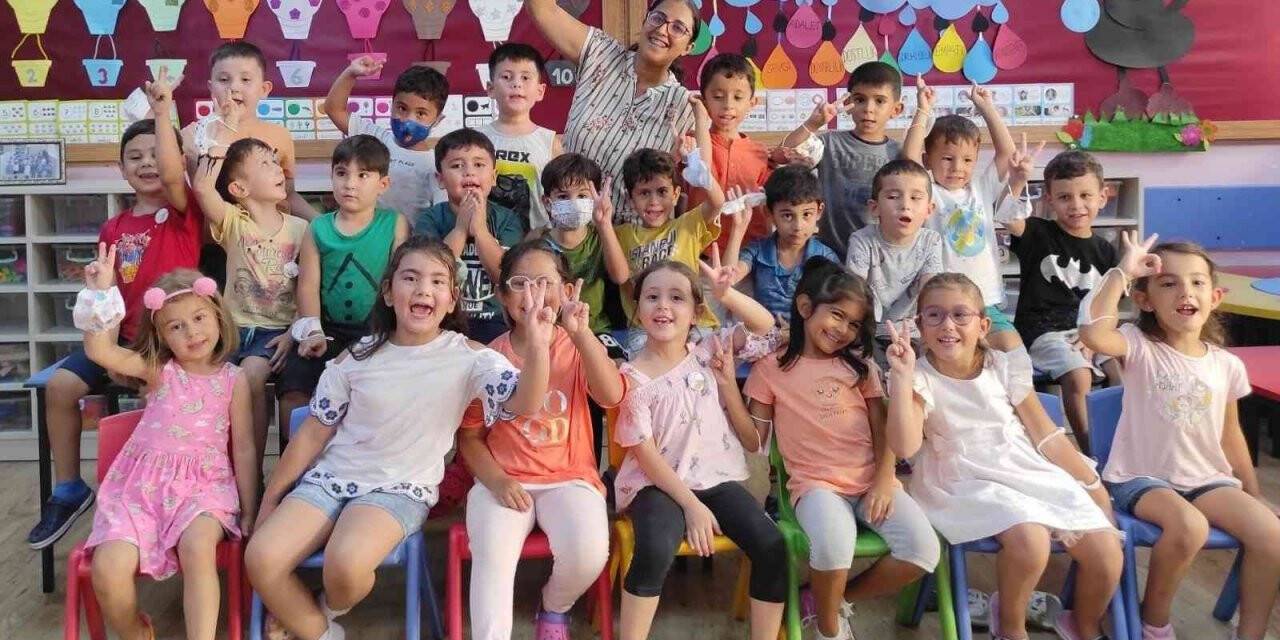 Üreten bir nesil yetiştirmek için dünya öğretmenleri el ele verdi