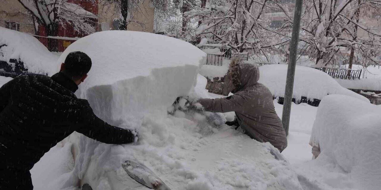 Tunceli’de 347 köy yolu ulaşıma kapandı
