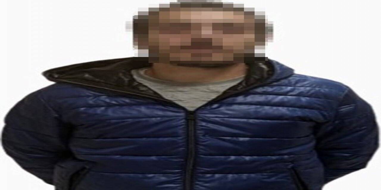 Oyuncak silahla soygunu çocukların çığlığı engelledi