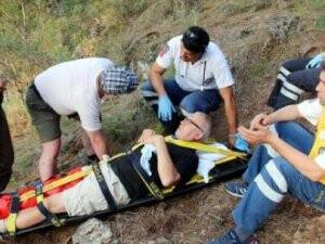 Ayağı kırılan turist ormanda mahsur kaldı