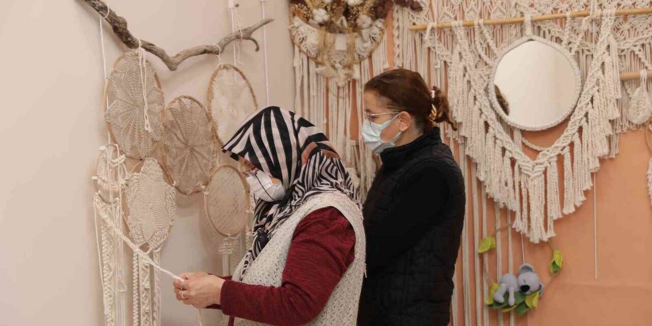 Mudanya Belediyesi hobi ve sanat atölyelerinde yeni dönem başladı